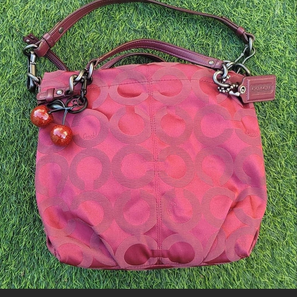 Coach OPTIC CRANBERRY SIGNATURE C HOBO SHOULDER BAG WITH DETACHABLE STRAP